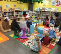 Story time with Donna White